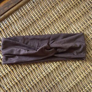 5/$10❤️❤️❤️NEW Chocolate Brown  Knotted Headband Bandeau
